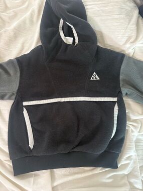 Nike Black & Gray Hooded Kids Fleece Pullover